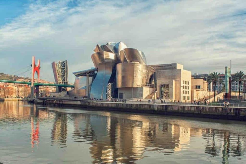 Gurea Casco Viejo Appartement Bilbao Buitenkant foto